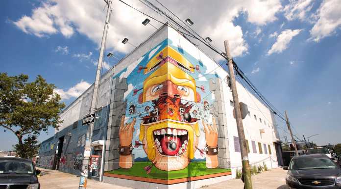 Mural de artes do Clash of Clans